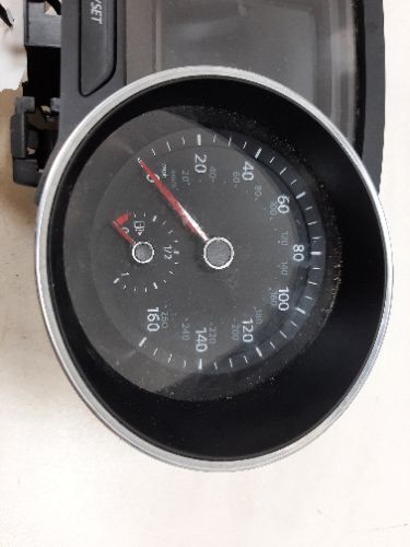 VOLKSWAGEN Polo Se Tsi 5dr 2016 Speedo Clocks & Rev Counter